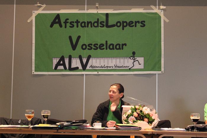AV 090